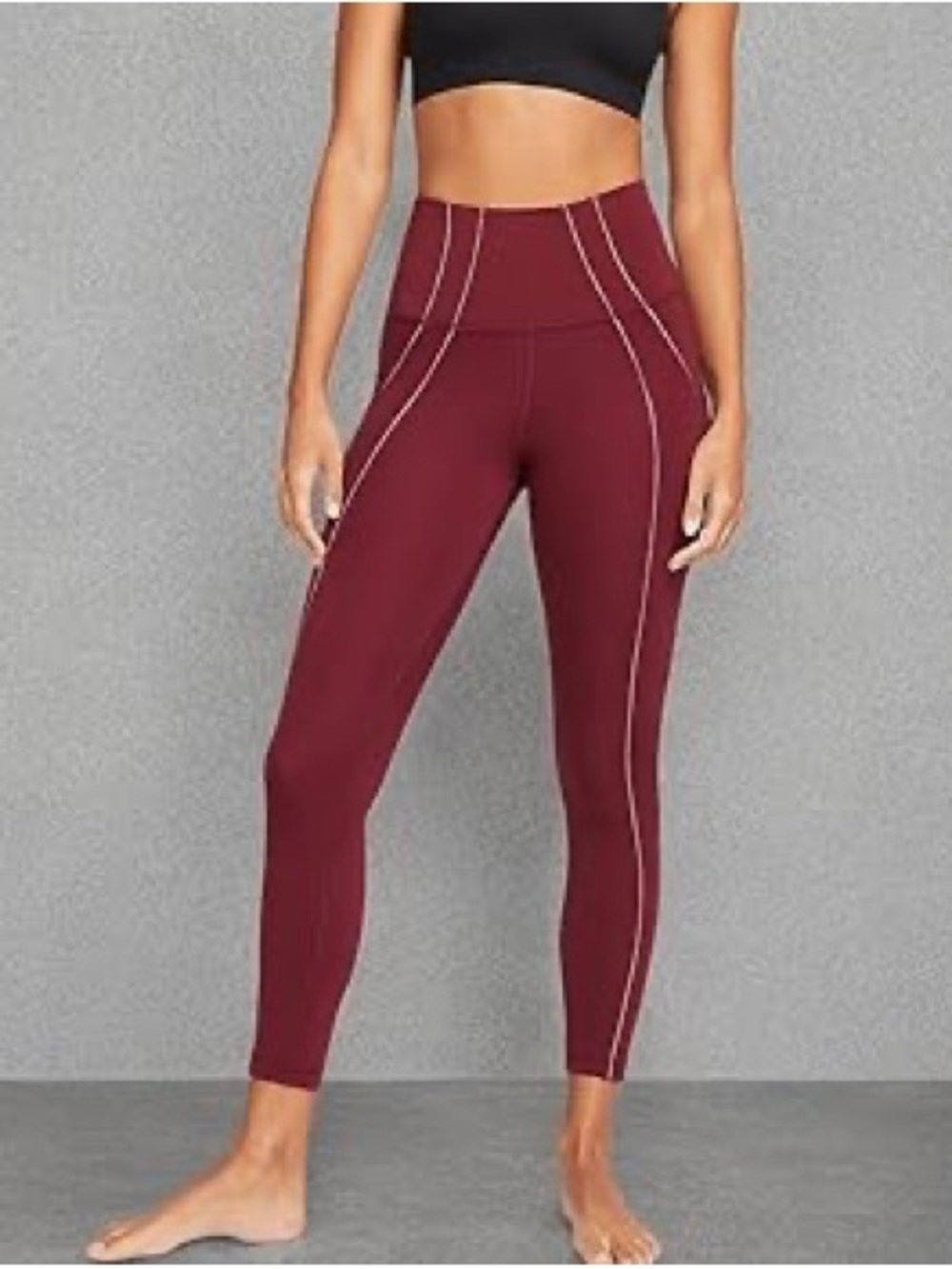 BRAND NEW women yoga nike Nike dri-fit high rise tight fit leggings pants size S